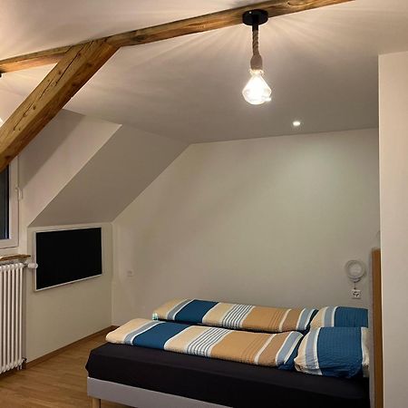 Studio Cosy Au Centre De Couvet Buitenkant foto